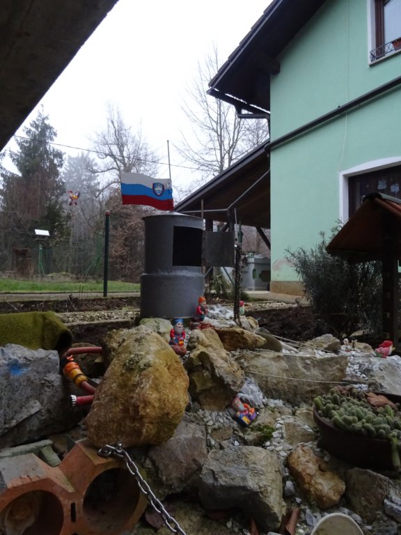 lavrievapot16.jpg