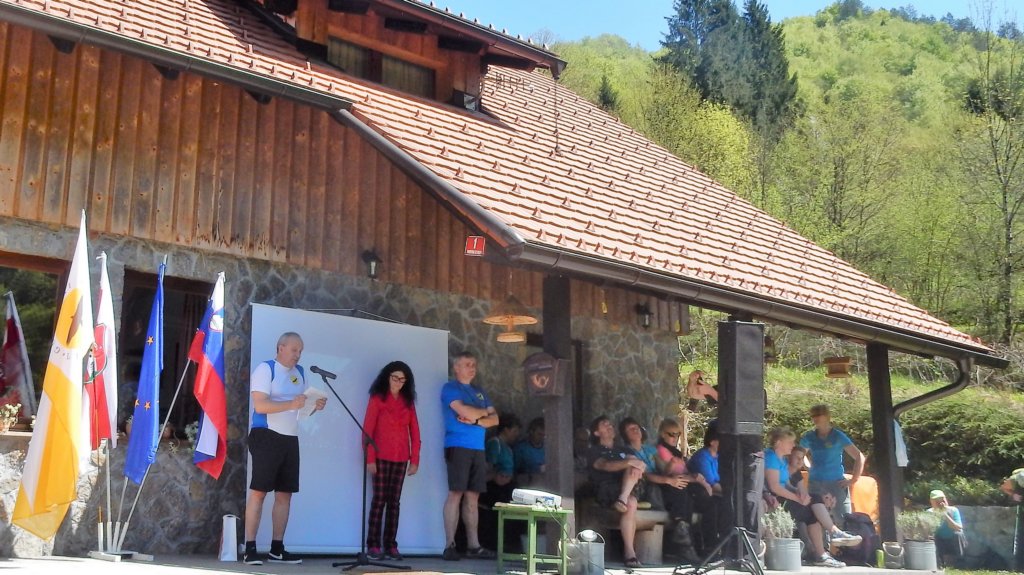 tonglovsteber85.jpg