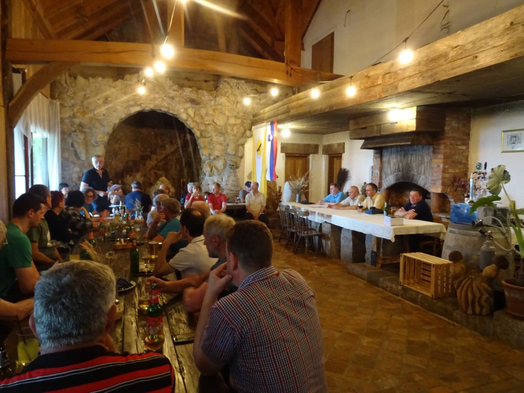 skupinainobnizbor202212.jpg